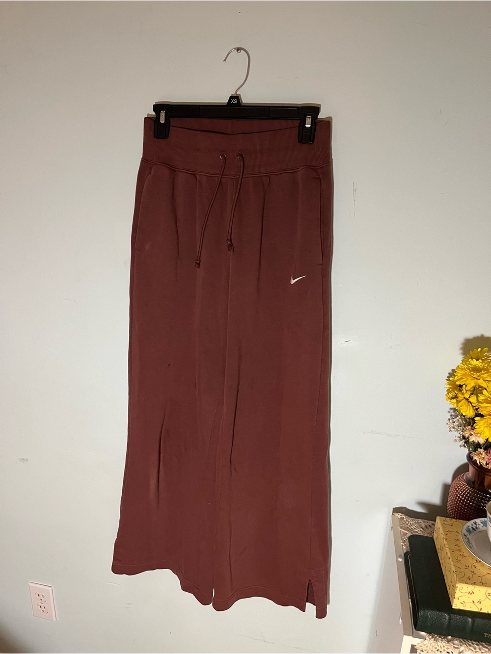 Nike Women's Deep Maroon Drawstring Wide Leg High Waisted Sweatpants